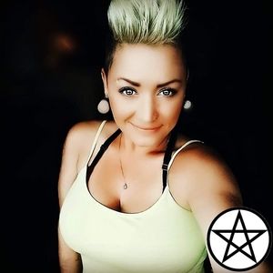 Meet your Posher, Raven